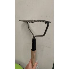 3889